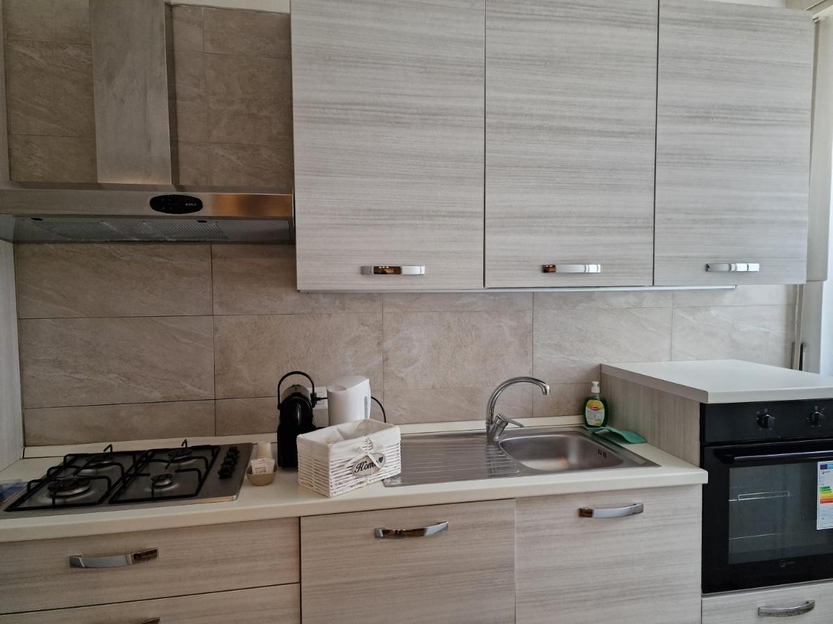 M.Aurelio Light Brown Apartment Milan Exterior photo